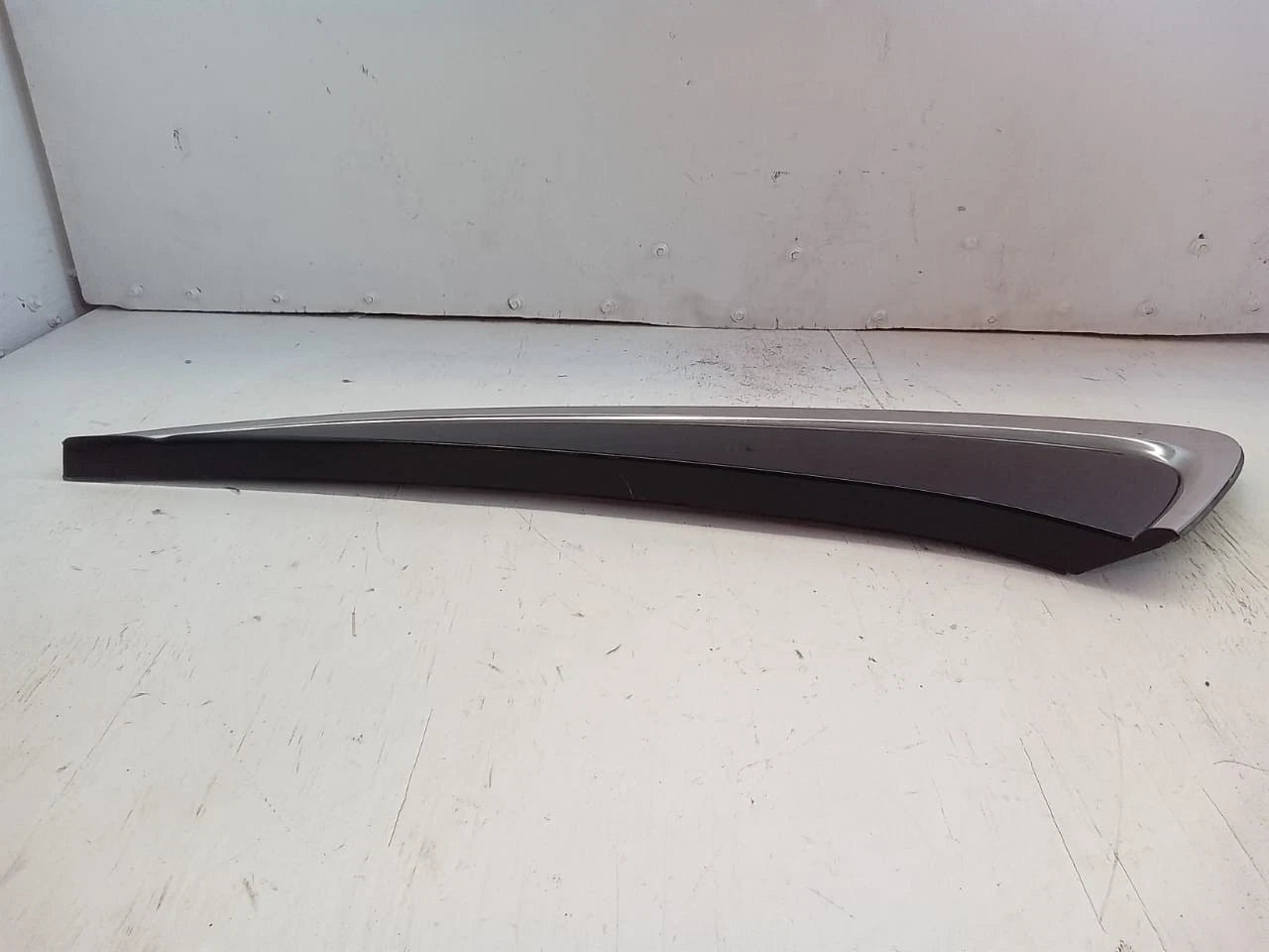 2015-2016 TOYOTA CAMRY LEFT LH SIDE REAR PILLAR TRIM MOLDING OEM 75056-06010