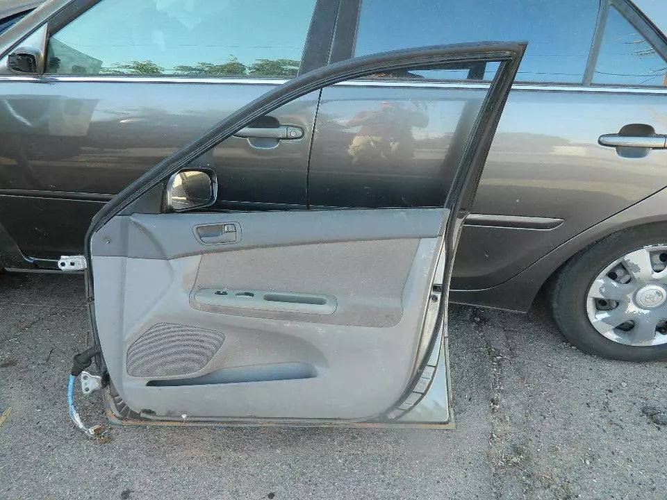 2002 2003 2004 2005 2006 TOYOTA CAMRY FRONT RIGHT PASSENGER DOOR OEM