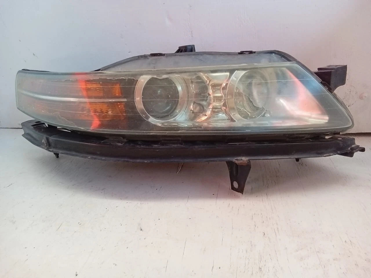 2007-2008 ACURA TL SEDAN RIGHT PASSENGER SIDE HEADLIGHT XENON HID HEADLAMP W3T16591 33151SEPA32