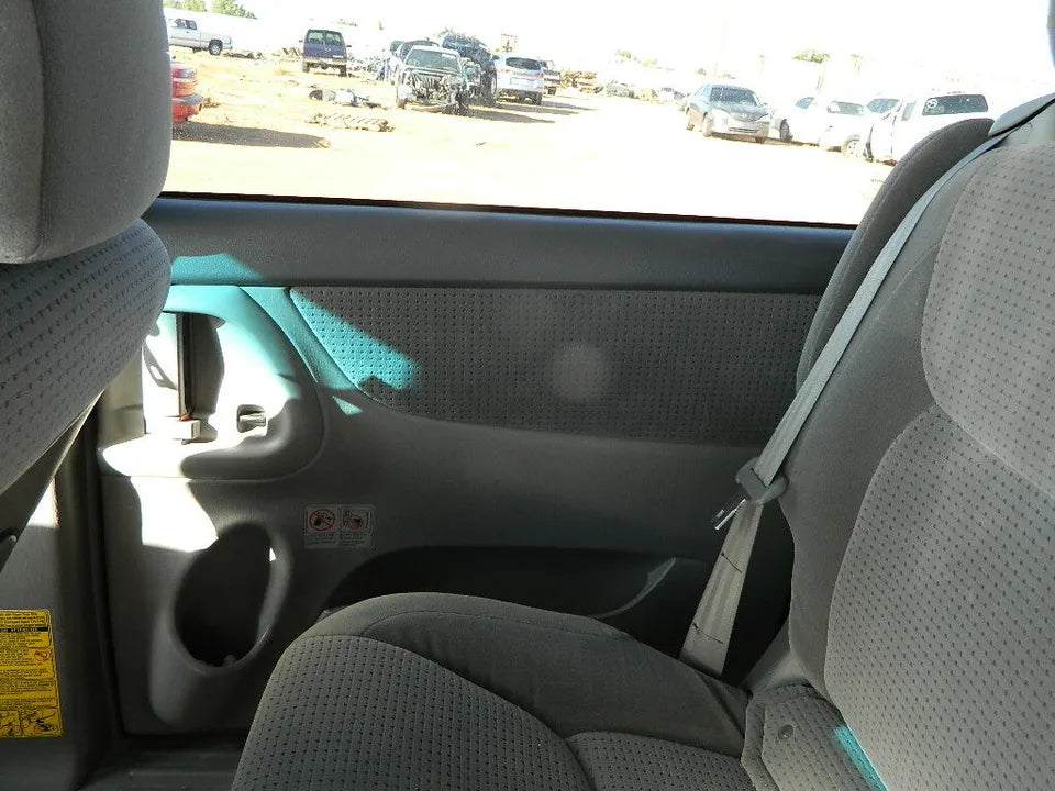 2004 - 2010 TOYOTA SIENNA FRONT AND REAR RIGHT PASSENGER DOORS DOOR SET(2 DOORS)