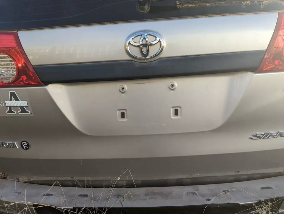 2004 2005 2006 2007 2008 2009 2010 TOYOTA SIENNA TAILGATE HATCH TRUNK LID TAIL G