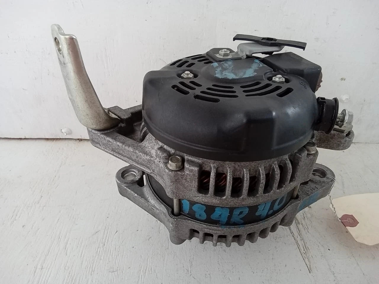2010-2021 TOYOTA 4RUNNER 4.0L ALTERNATOR GENERATOR 27060-31190 / 104210-2865