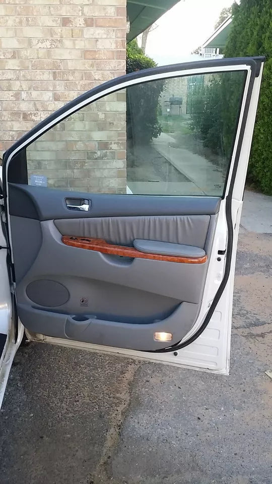 2004 2005 2006 2007 2008 2009 2010 TOYOTA SIENNA RIGHT FRONT PASSENGER DOOR OEM