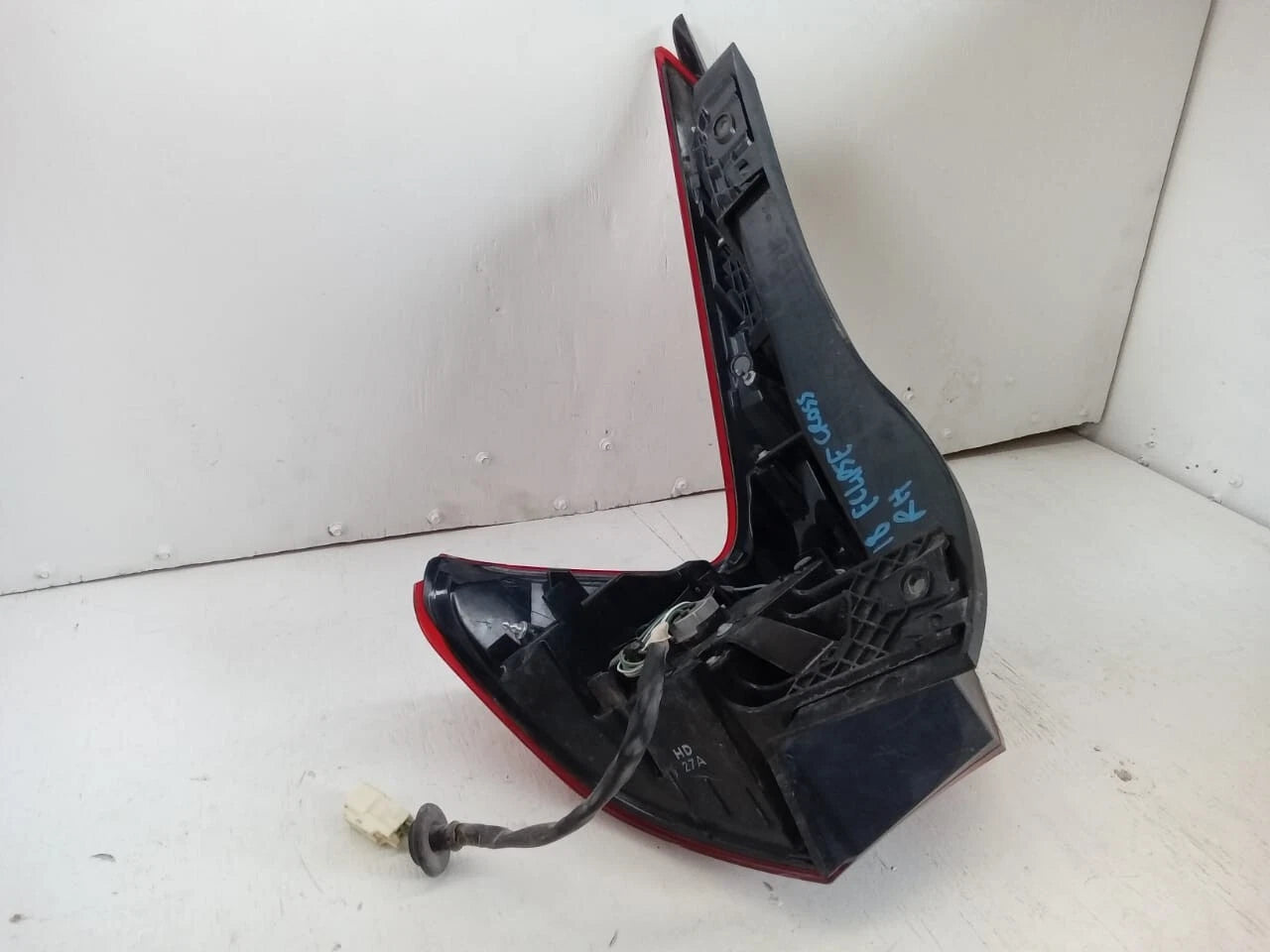 2018-2020 MITSUBISHI ECLIPSE CROSS TAIL LIGHT REAR LAMP RIGHT PASSENGER SIDE 8330B014
