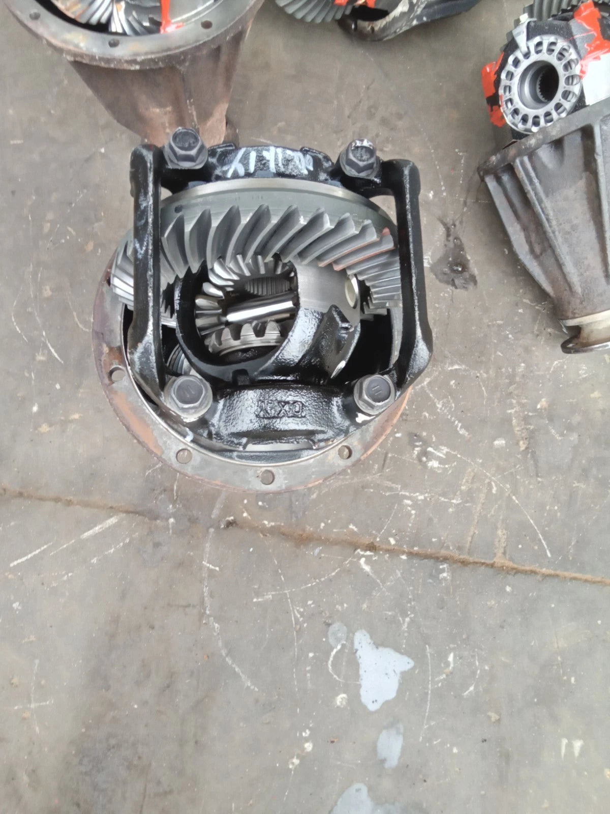 01 -07 TOYOTA SEQUOIA V8 4.7L 4WD REAR DIFFERENTIAL CARRIER 3RD MEMBER 41110-35751