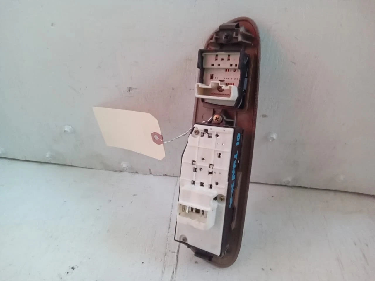 00-06 TOYOTA TUNDRA DRIVER SIDE MASTER POWER WINDOW SWITCH WOOD GRAIN 742020C020