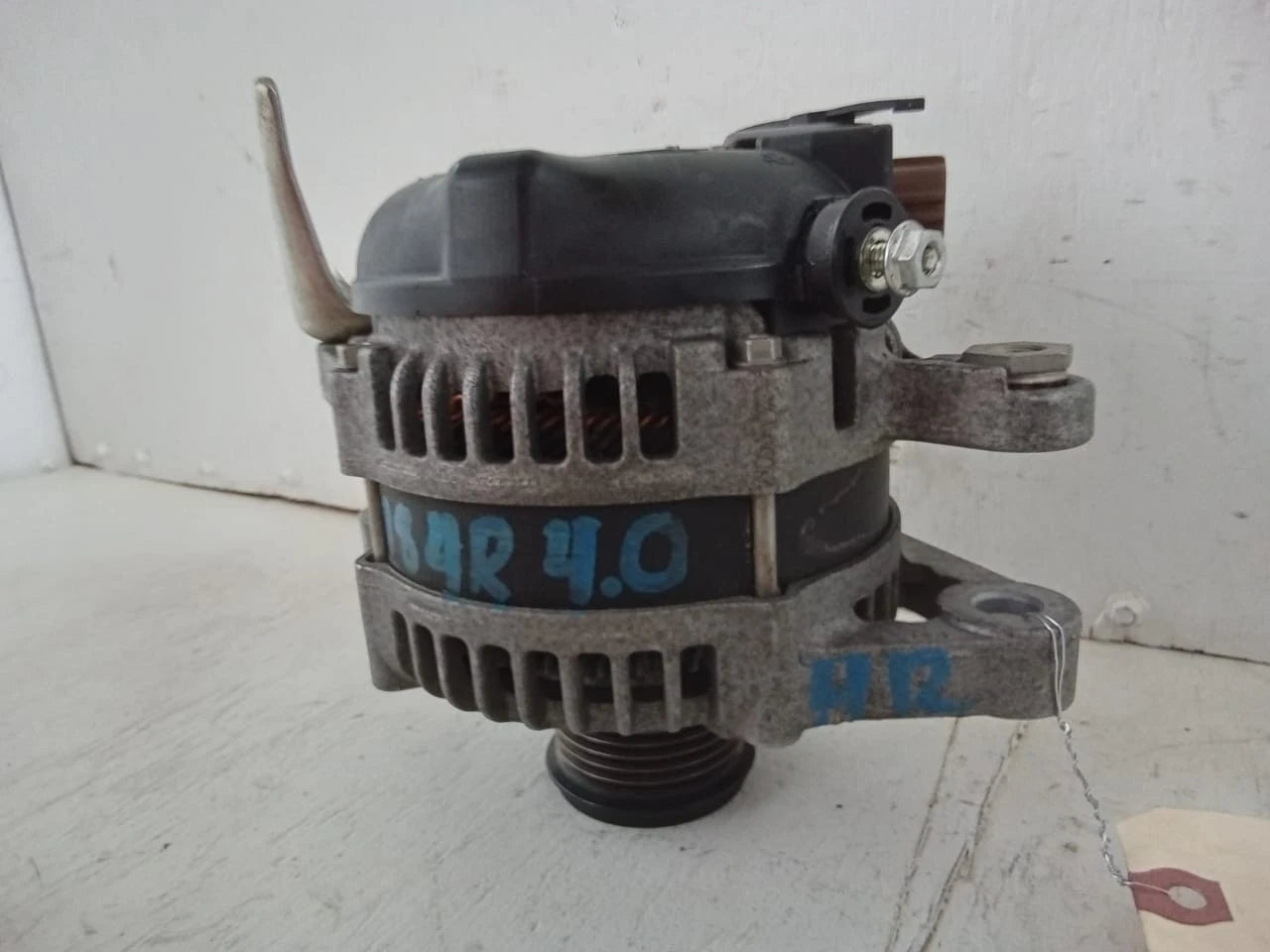 2010-2021 TOYOTA 4RUNNER 4.0L ALTERNATOR GENERATOR 27060-31190 / 104210-2865