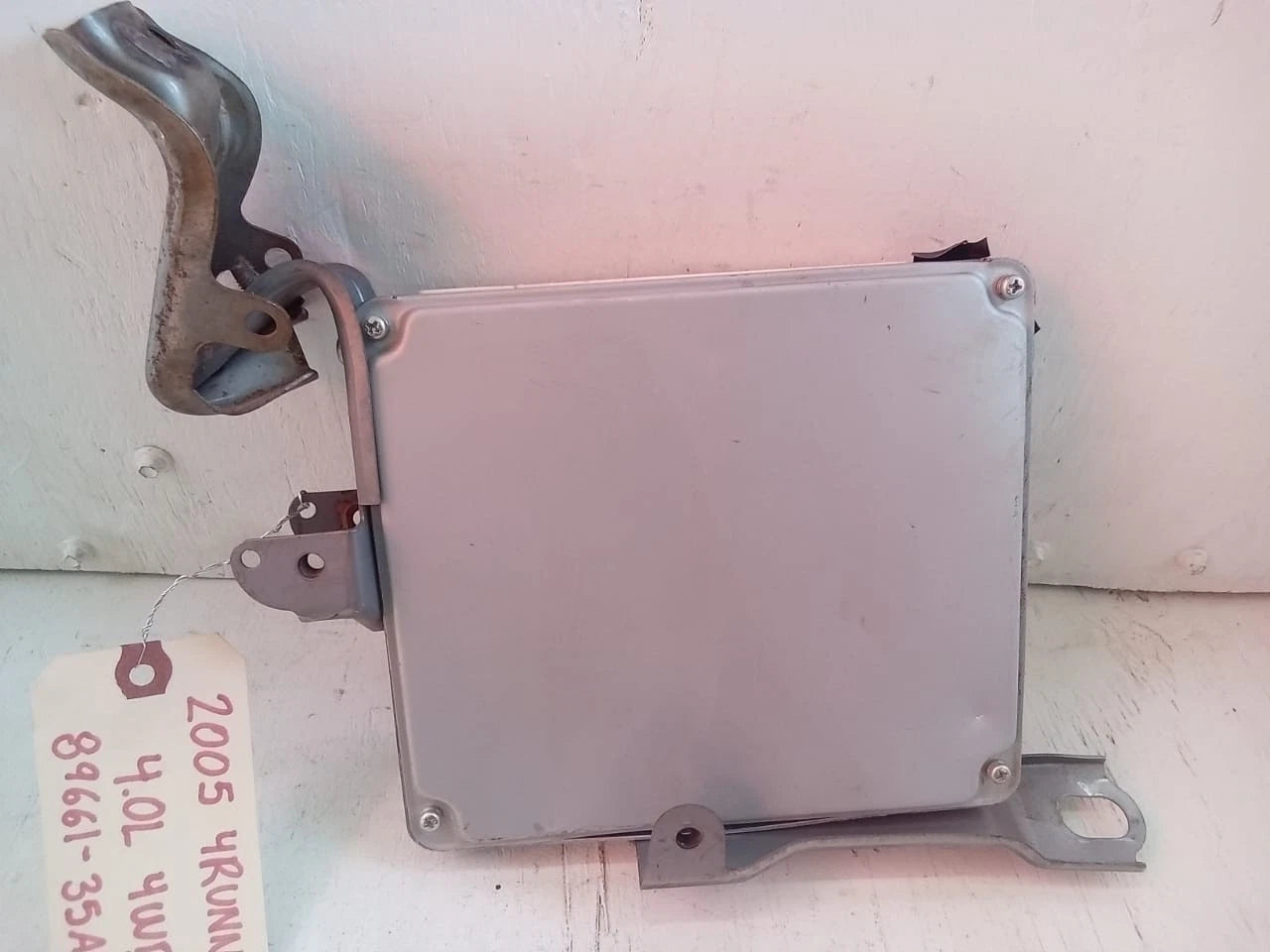 2005 TOYOTA 4RUNNER 4.0L 4WD ENGINE COMPUTER CONTROL MODULE ECU ECM 89661-35A81