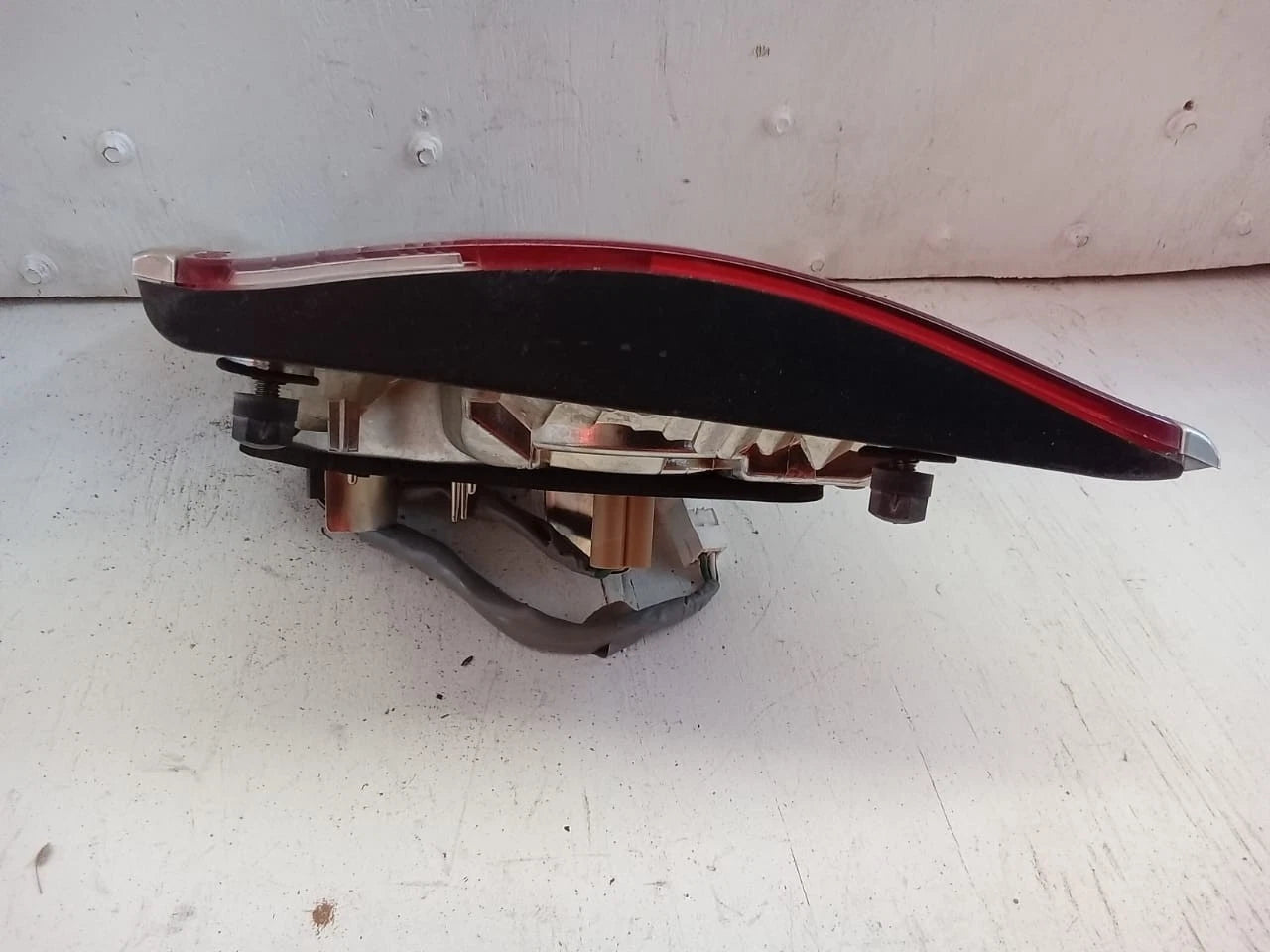 2004-2006 LEXUS ES330 REAR LAMP RIGHT PASSENGER SIDE 81551-33430