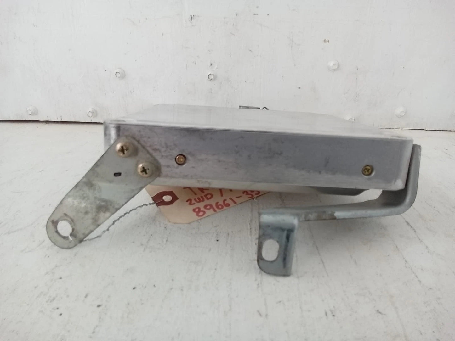 1989 TOYOTA PICKUP TRUCK 3.0L ENGINE COMPUTER CONTROL MODULE ECU ECM 89661-35210