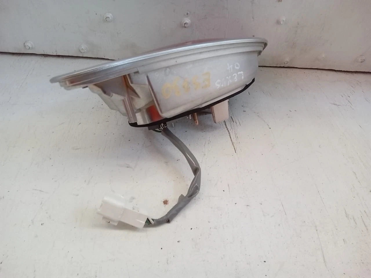 2004-2006 LEXUS ES330 REAR LAMP LEFT DRIVER SIDE 81561-33430