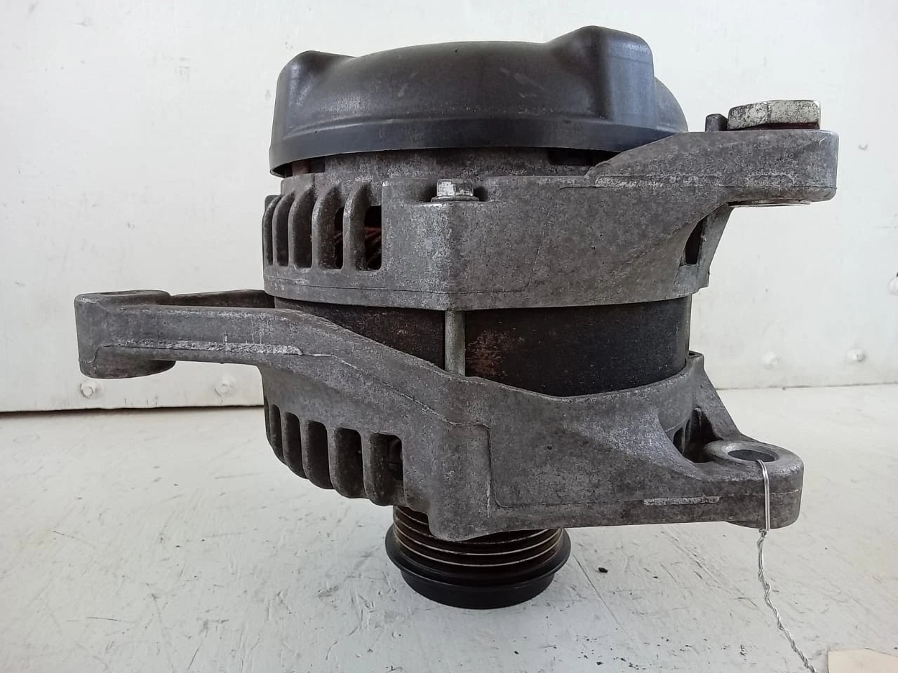 2009-2013 TOYOTA HIGHLANDER 2.7L ALTERNATOR GENERATOR 27060-0V020 | TN1042102352