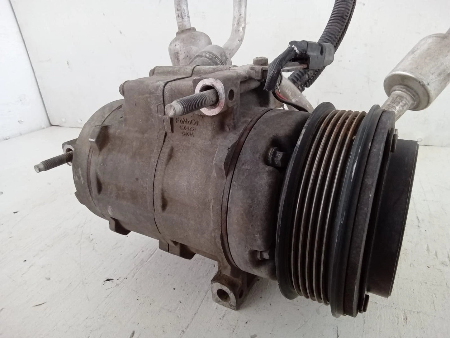 2008-2012 FORD TAURUS 3.5L TURBO A/C COMPRESSOR 9G13-19D629-AB