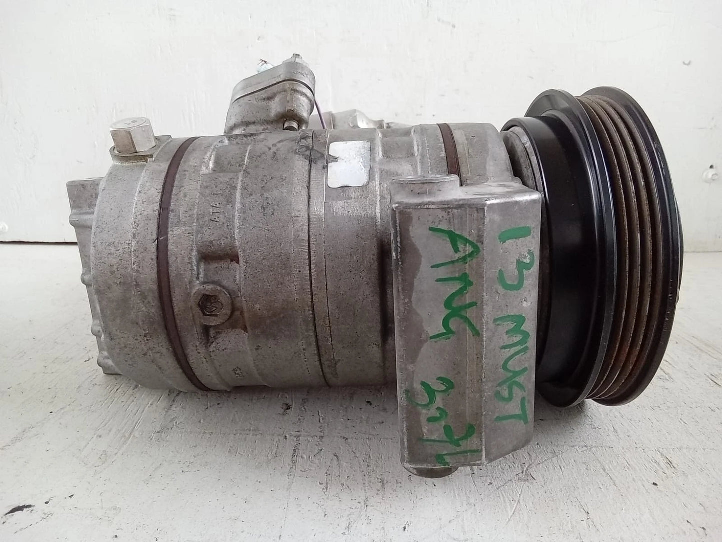 2011-2014 FORD MUSTANG 3.7L A/C COMPRESSOR BR33-19D629-AD | 002C286282