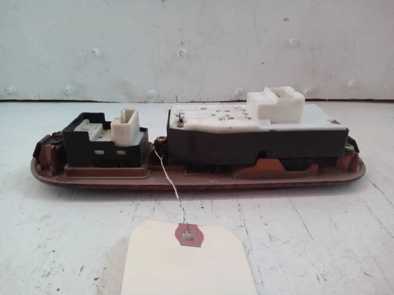 00-06 TOYOTA TUNDRA DRIVER SIDE MASTER POWER WINDOW SWITCH WOOD GRAIN 742020C020