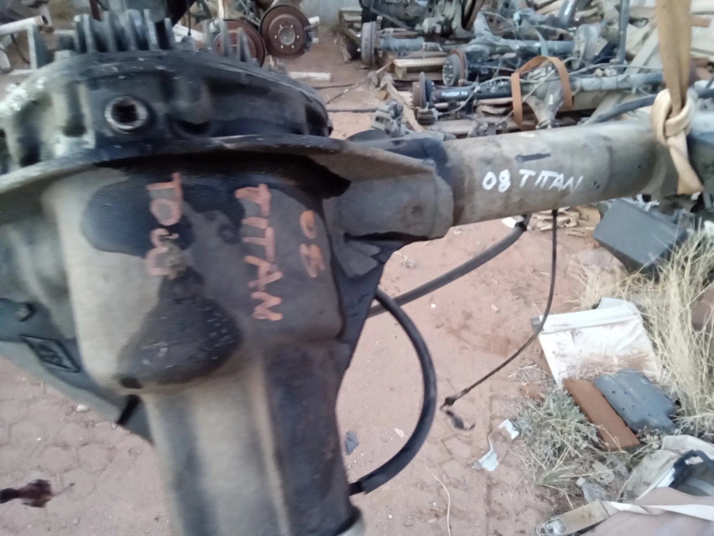 08 09 10 11 12 13 14 15 TITAN REAR END DIFFERENTIAL CARRIER AXLE NON-LOCKING