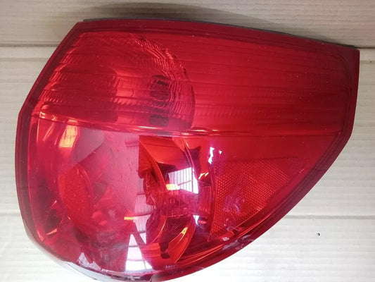 2006-2010 TOYOTA SIENNA TAIL LIGHT REAR LAMP RIGHT PASSENGER SIDE - OEM