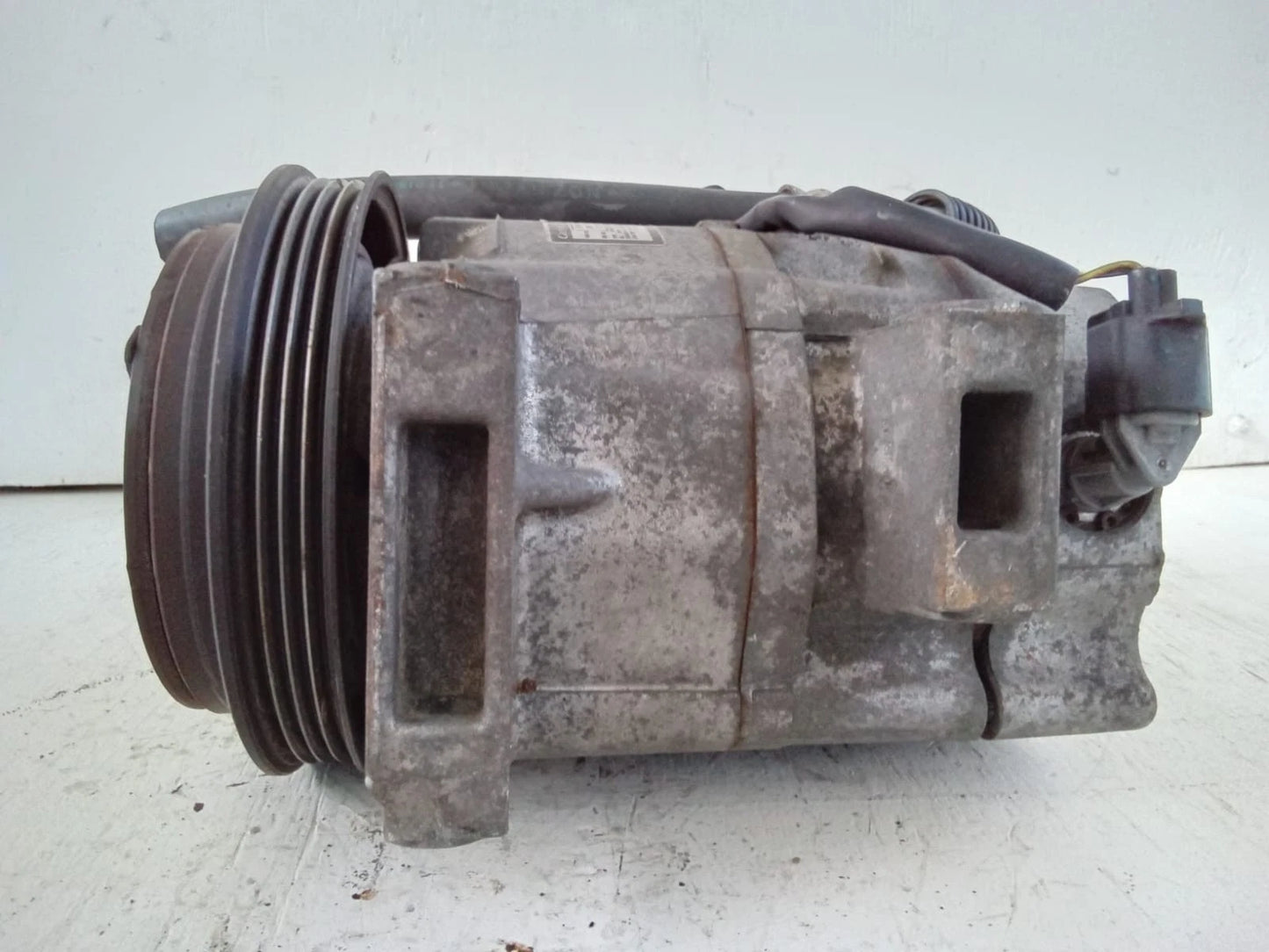 2003-2007 INFINITI G35 COUPE 3.5L A/C COMPRESSOR - 92600-AM800 | 05017206