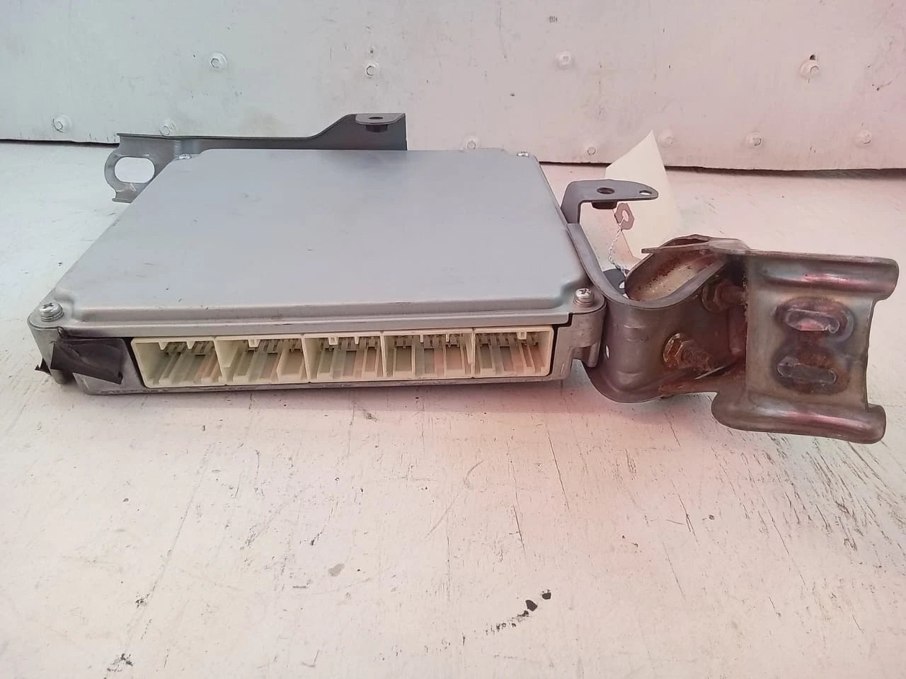 2005 TOYOTA 4RUNNER 4.0L 4WD ENGINE COMPUTER CONTROL MODULE ECU ECM 89661-35A81