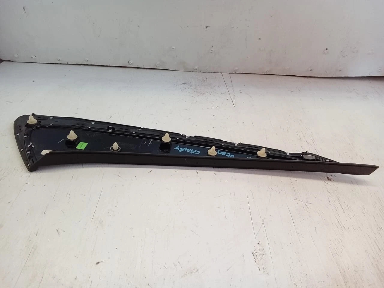 2015-2016 TOYOTA CAMRY LEFT LH SIDE REAR PILLAR TRIM MOLDING OEM 75056-06010