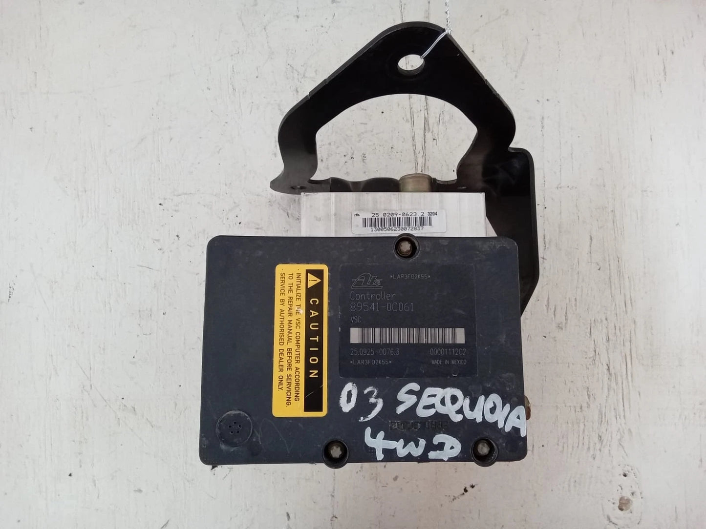 03-04 TOYOTA SEQUOIA 4WD 4.7L ANTI LOCK BRAKE PUMP ABS CONTROL MODULE 895410C061