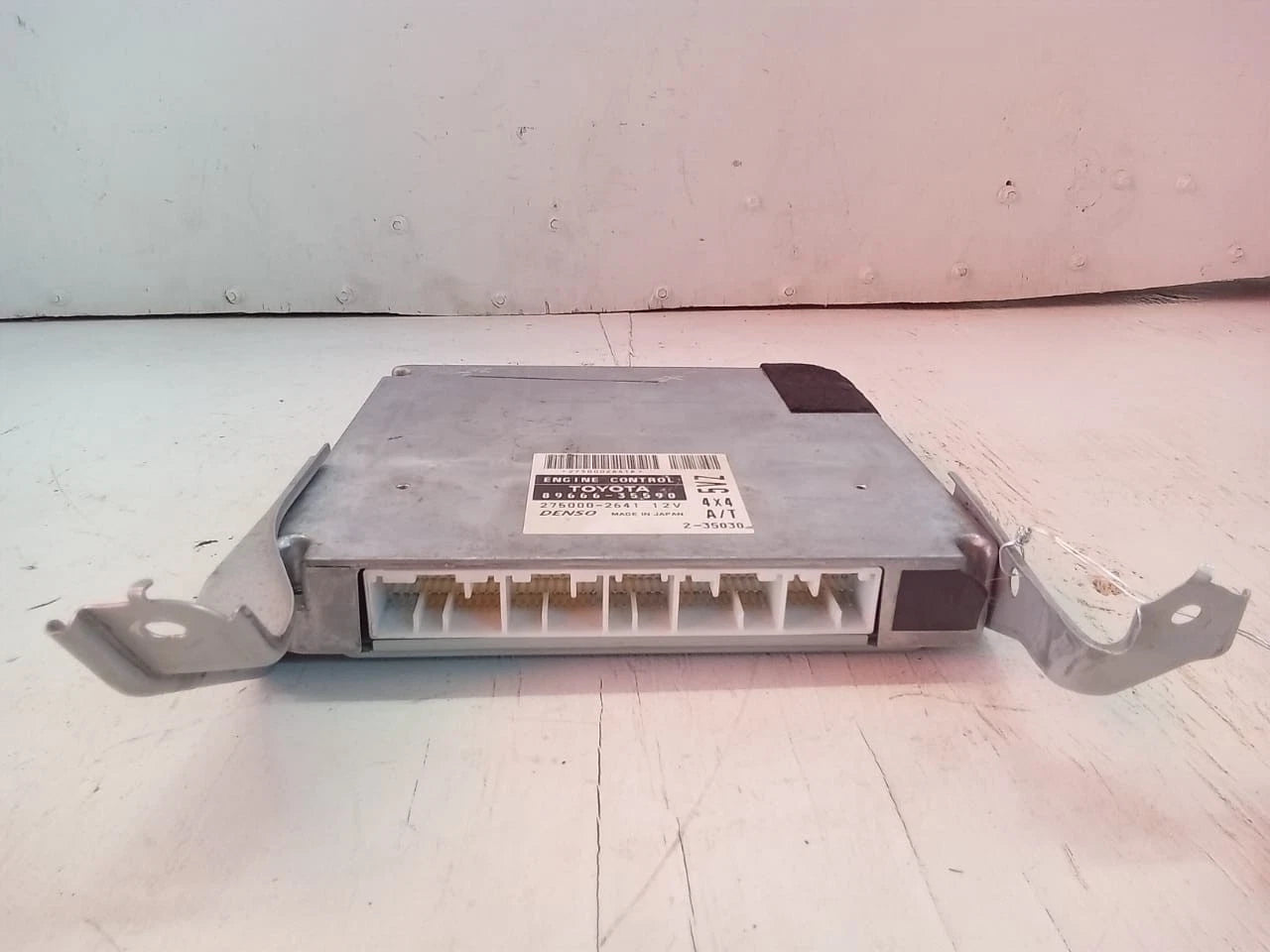 2002 TOYOTA 4RUNNER 4WD 3.4L ENGINE COMPUTER CONTROL MODULE ECU ECM 89666-35590