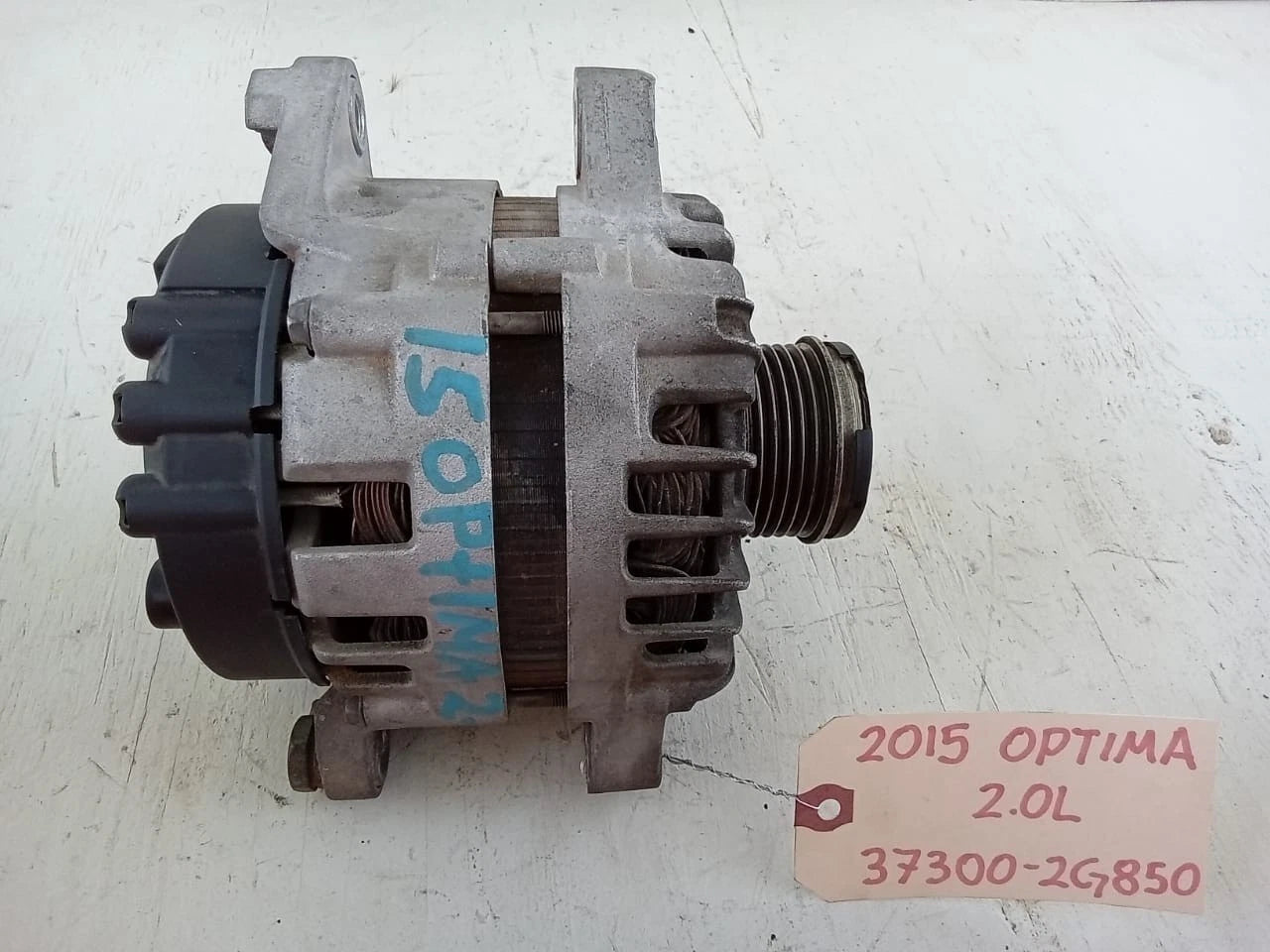 2014-2015 KIA OPTIMA 2.0L ALTERNATOR GENERATOR - 37300-2G850 | 2612490 B