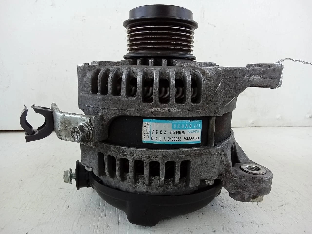 2009-2013 TOYOTA HIGHLANDER 2.7L ALTERNATOR GENERATOR 27060-0V020 | TN1042102352