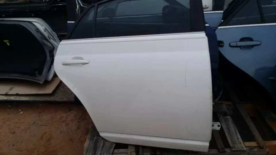2005 2012 Toyota Avalon TOYOTA AVALON REAR RIGHT PASSENGER DOOR