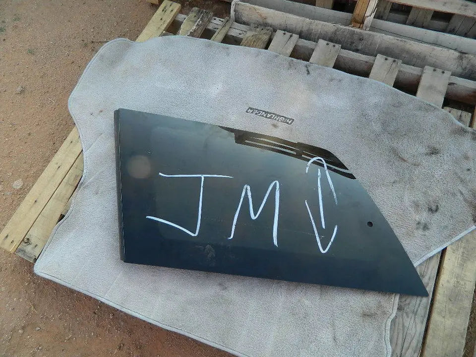 2004 2005 2006 2007 2008 2009 2010 TOYOTA SIENNA CE LE LEFT QUARTER WINDOW GLASS