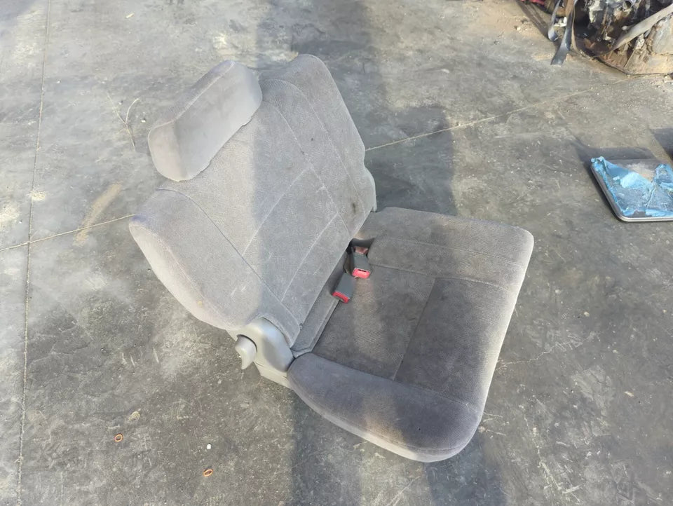 01 02 03 04 05 06 07 TOYOTA SEQUOIA REAR RIGHT PASSENGER SEAT(3RD ROW LEFT)