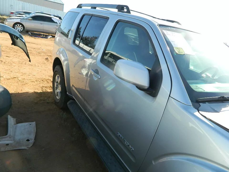 2005 -2011 NISSAN FRONTIER PATHFINDER XTERRA FRONT RIGHT PASSENGER DOOR ASSEMBLY