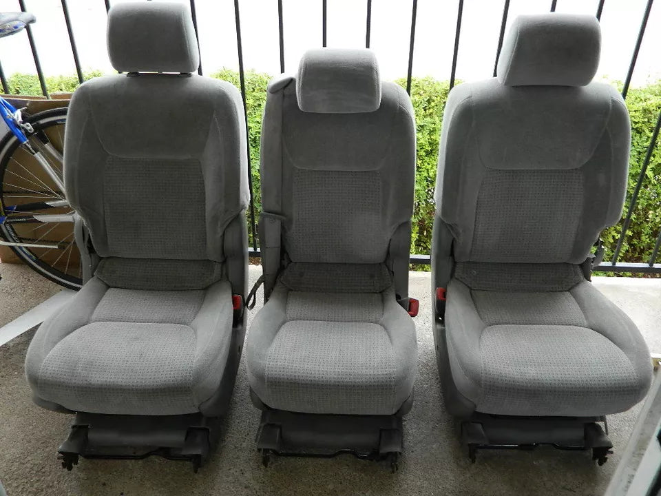 TOYOTA SIENNA REAR SECOND 2ND ROW SEATS FABRIC (3 PIECES SET)