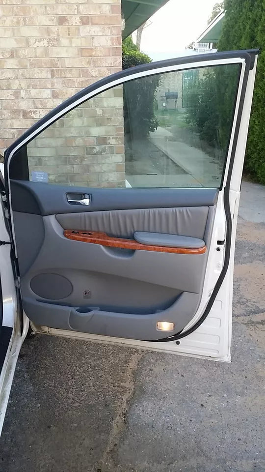 2004 2005 2006 2007 2008 2009 2010 TOYOTA SIENNA RIGHT FRONT PASSENGER DOOR OEM