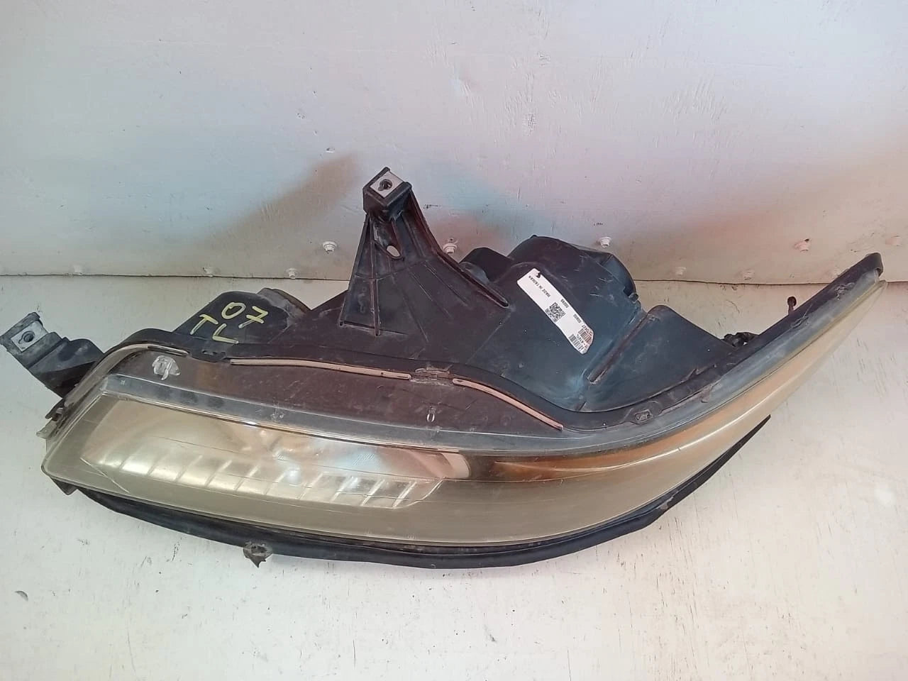 2007-2008 ACURA TL SEDAN LEFT DRIVER SIDE HEADLIGHT XENON HID HEADLAMP W3T16591 33151SEPA32