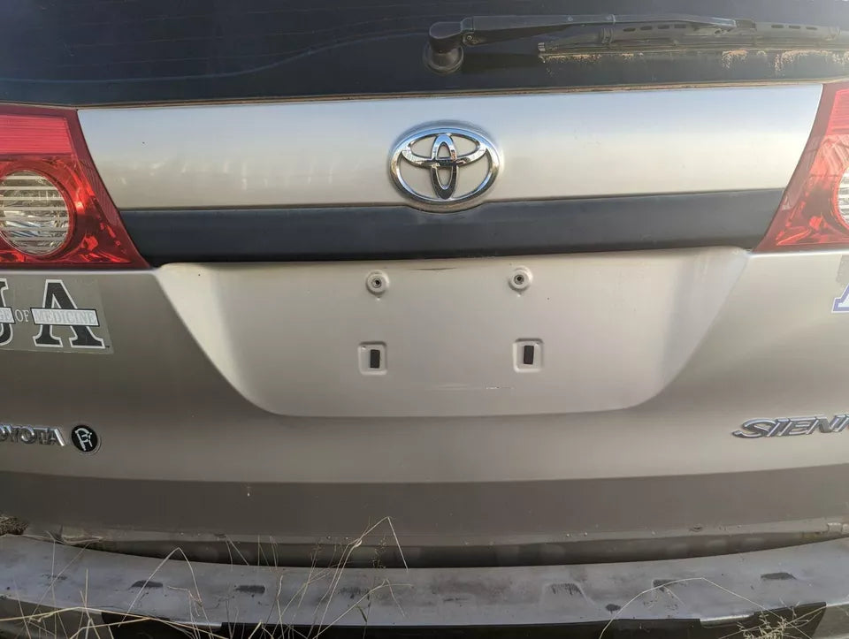 2004 2005 2006 2007 2008 2009 2010 TOYOTA SIENNA TAILGATE HATCH TRUNK LID TAIL G
