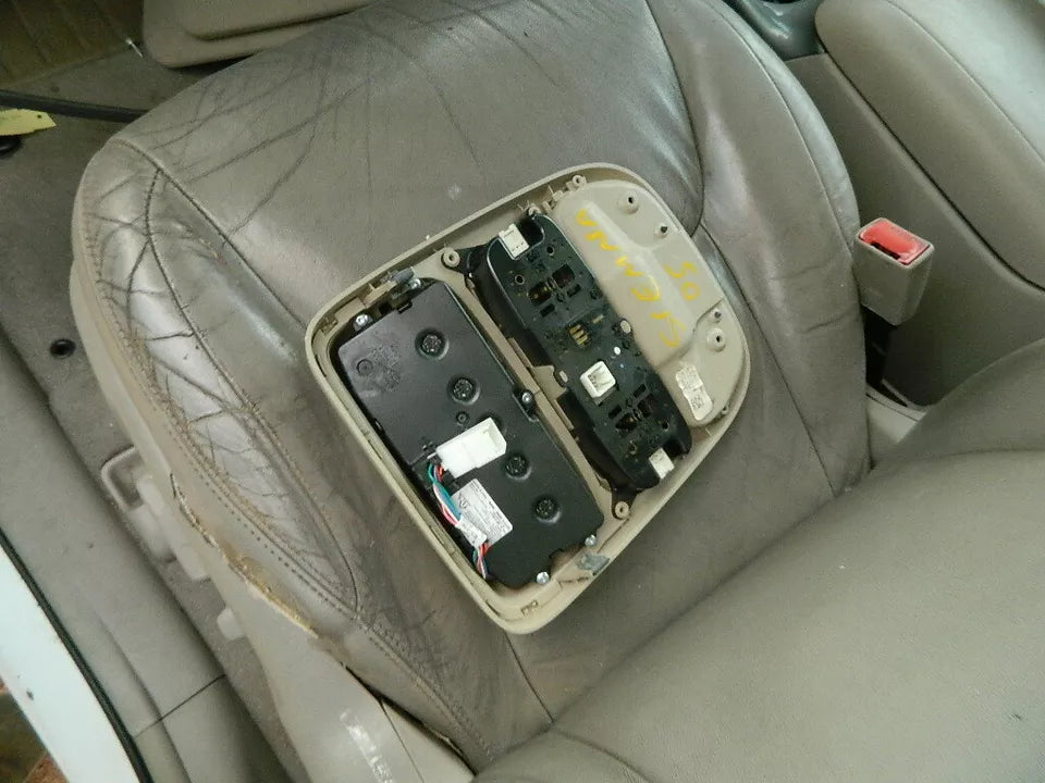 2004-2010 TOYOTA SIENNA OVERHEAD DOME LIGHT CONSOLE W/SUNROOF CONTROL GRAY - OEM