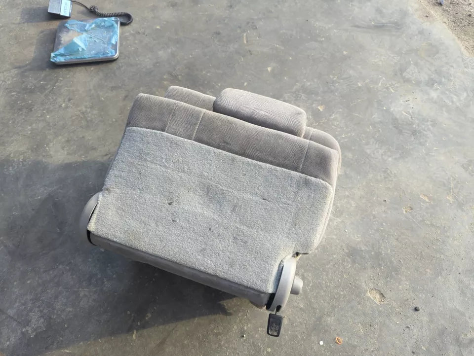 01 02 03 04 05 06 07 TOYOTA SEQUOIA REAR RIGHT PASSENGER SEAT(3RD ROW LEFT)