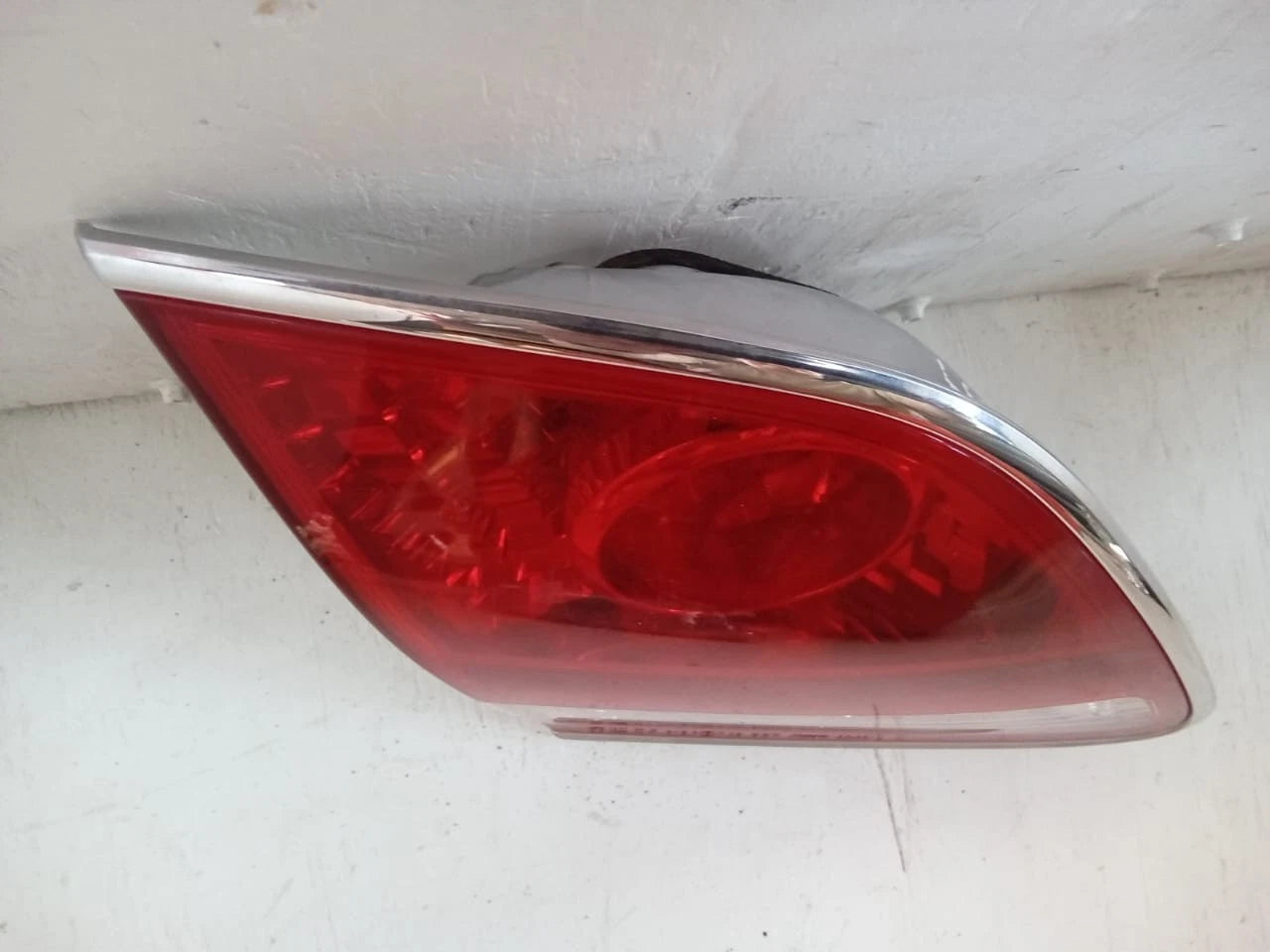2004-2006 LEXUS ES330 REAR LAMP LEFT DRIVER SIDE 81561-33430