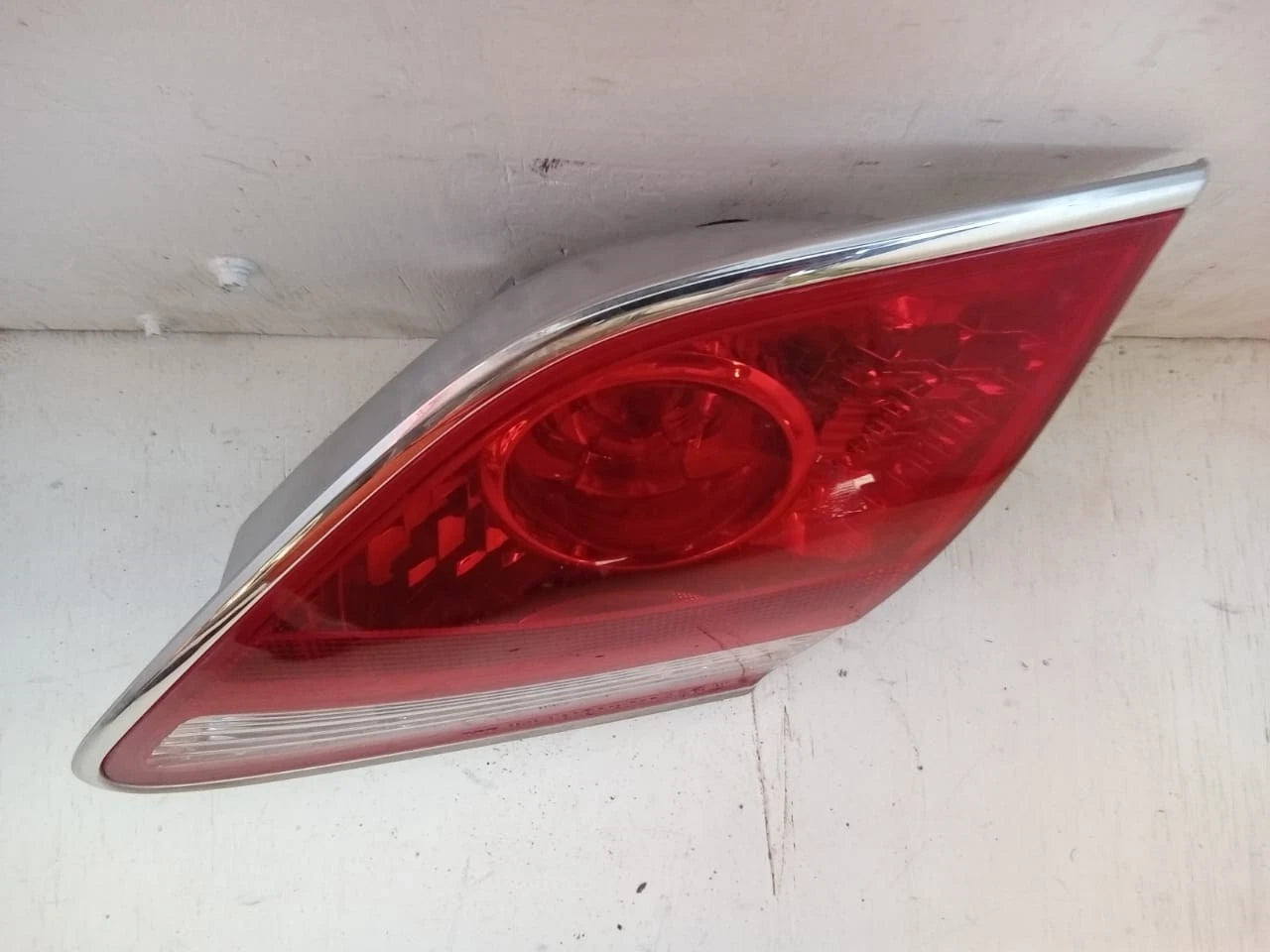 2004-2006 LEXUS ES330 REAR LAMP RIGHT PASSENGER SIDE 81551-33430