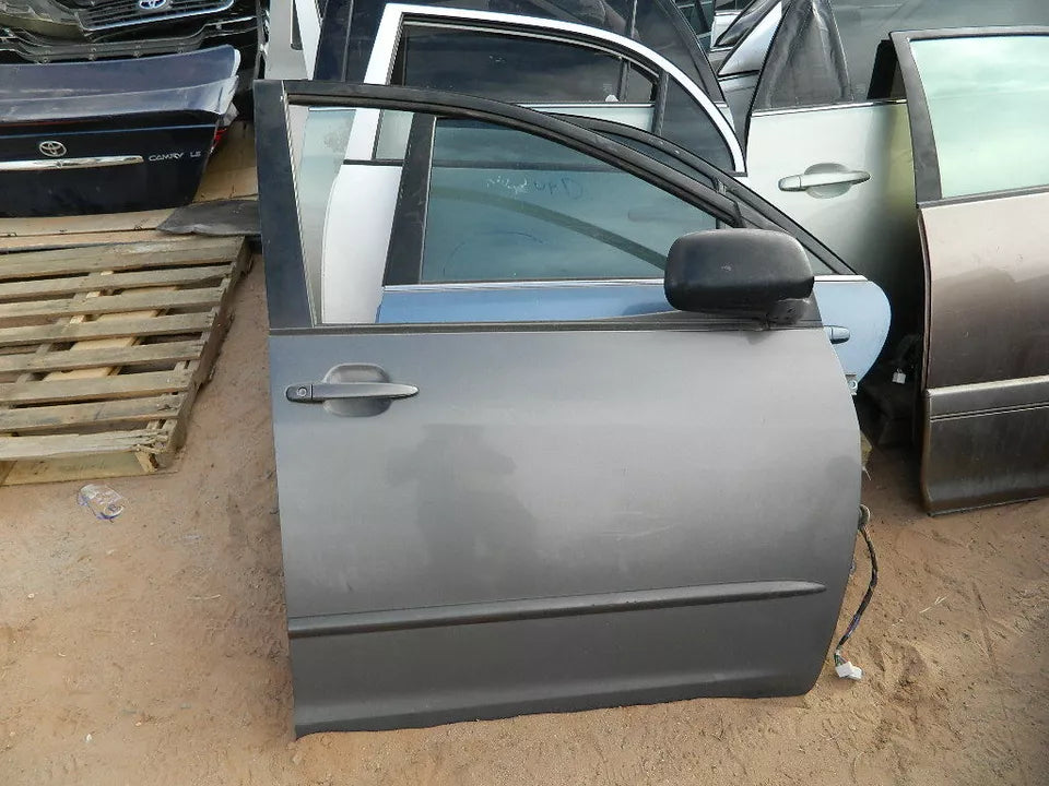 2004 2005 2006 2007 2008 2009 2010 TOYOTA SIENNA RIGHT FRONT PASSENGER DOOR OEM