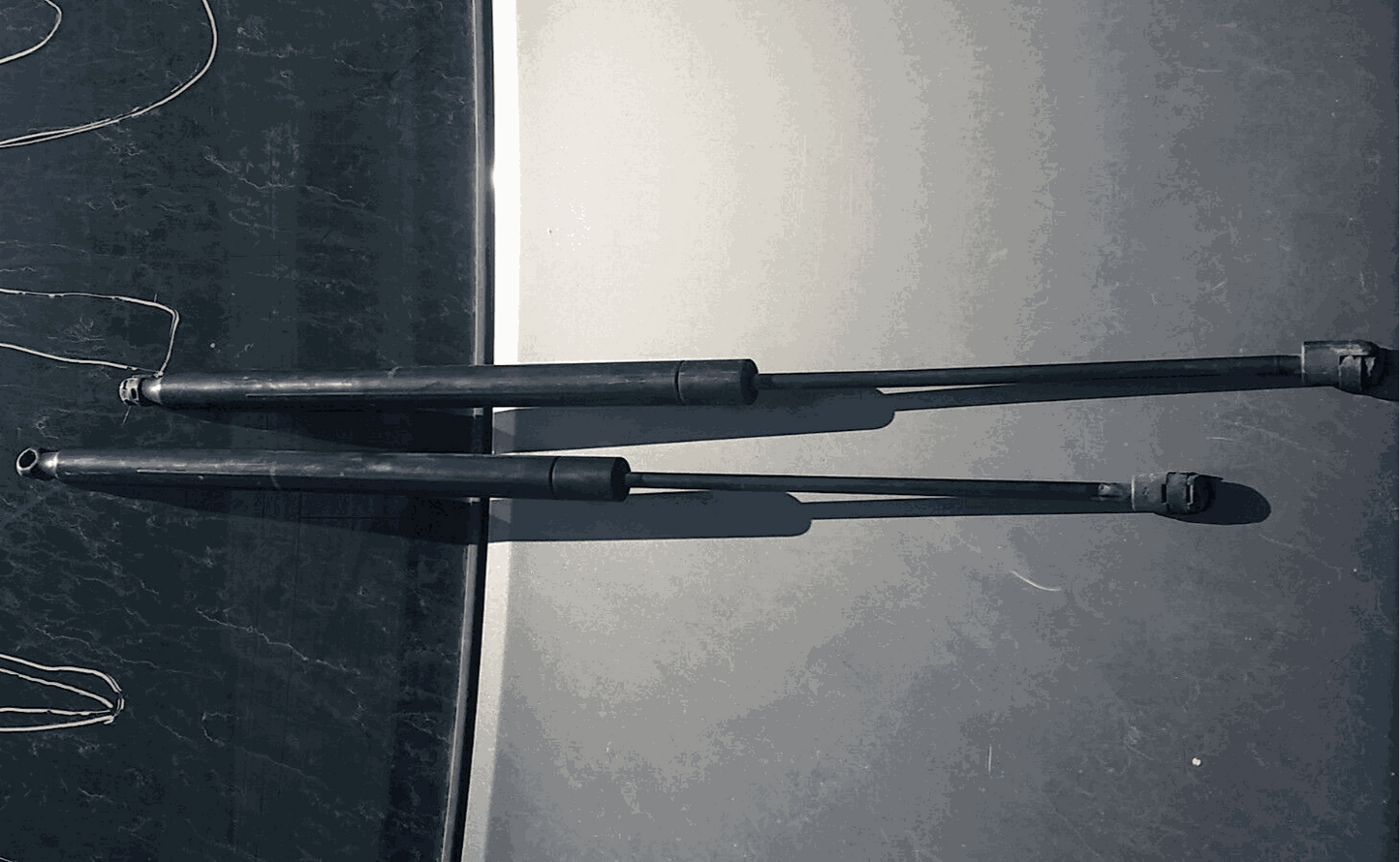 Toyota Sienna tailgate