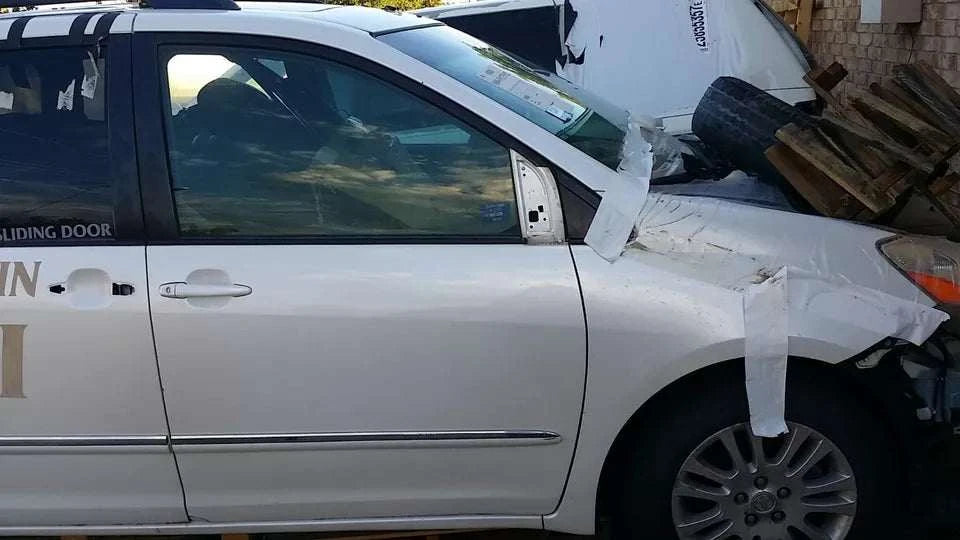 RIGHT FRONT PASSENGER DOOR