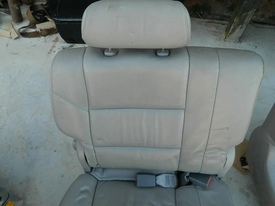 01 02 03 04 05 06 07 TOYOTA SEQUOIA REAR RIGHT PASSENGER SEAT (3RD ROW RIGHT)
