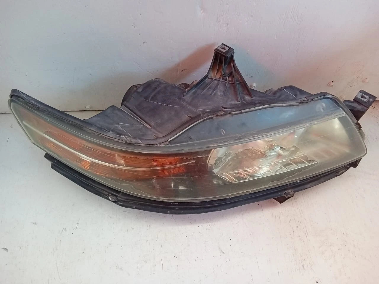 2007-2008 ACURA TL SEDAN RIGHT PASSENGER SIDE HEADLIGHT XENON HID HEADLAMP W3T16591 33151SEPA32