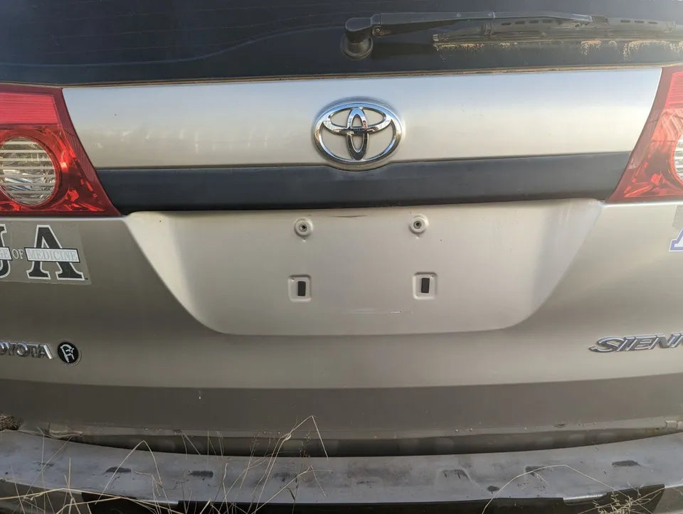 2004 2005 2006 2007 2008 2009 2010 TOYOTA SIENNA TAILGATE HATCH TRUNK LID TAIL G