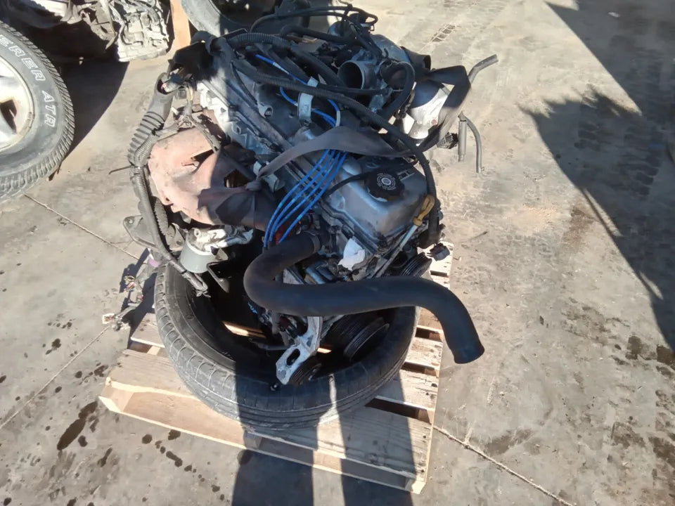 1995 1996 1997 95 96 97 TOYOTA TACOMA 2.4L 4CYL ENGINE MOTOR ASSEMBLY 2RZFE