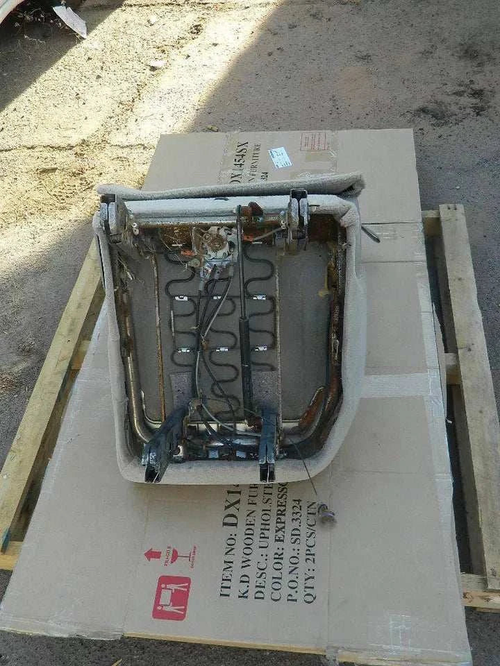 TOYOTA SIENNA REAR PASSENGER SEAT (3RD ROW RIGHT ONLY) - FABRIC