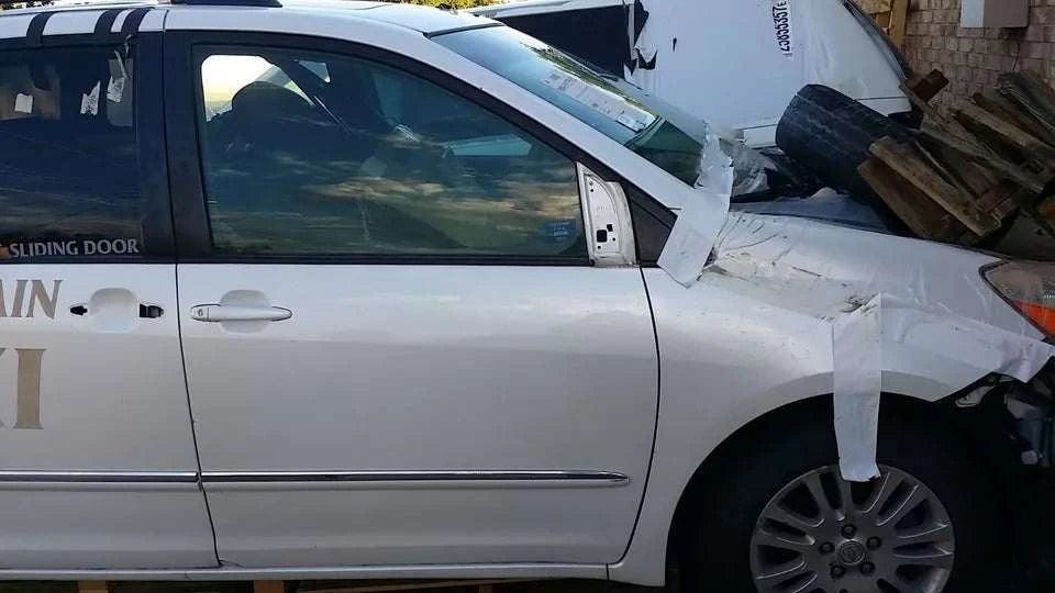 RIGHT FRONT PASSENGER DOOR