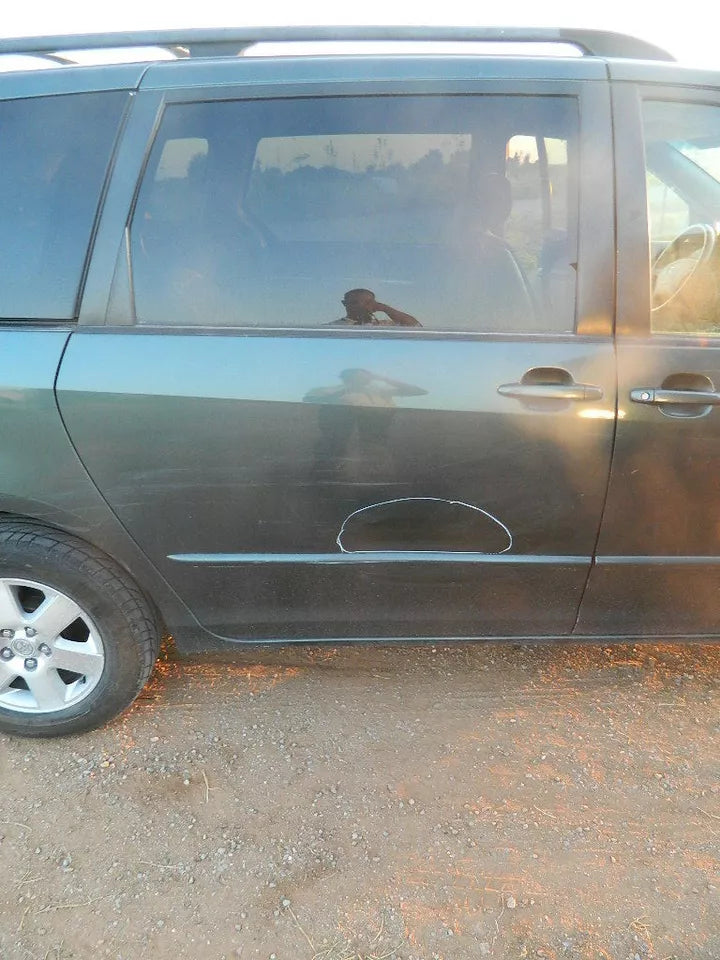 2004 2005 2006 2007 2008 2009 2010 TOYOTA SIENNA REAR RIGHT PASSENGER DOOR OEM